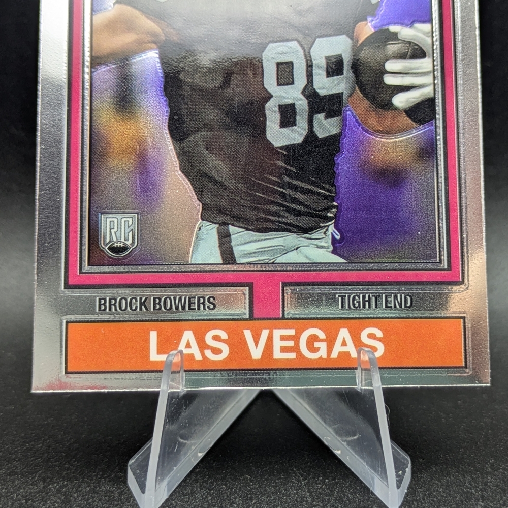 2024 Topps Chrome Brock Bowers RC 1974 Throwback #74TF-12 Vegas Raiders Rookie - Picture 3 of 4